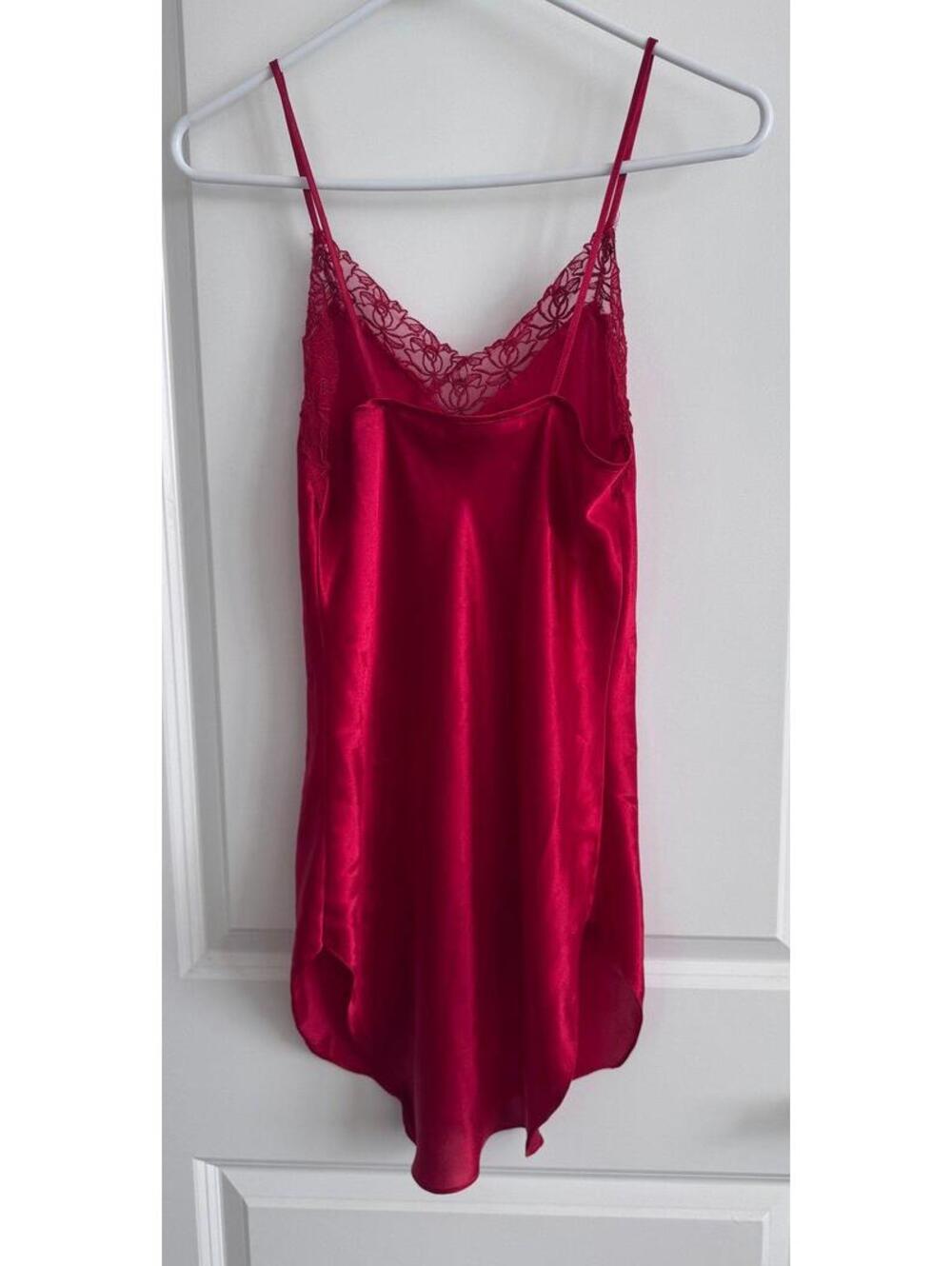 Women's Victoria’s Secret Nightie Size Small Red
